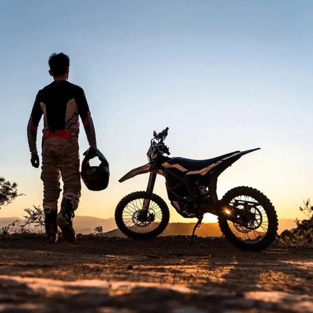 2026 ULTRA BEE Enduro Electric Motorcycle 74V 24500W MIDDRIVE OffRoad Ebike 60Ah Long Range Powerful Electric Dirt Bike US Stock