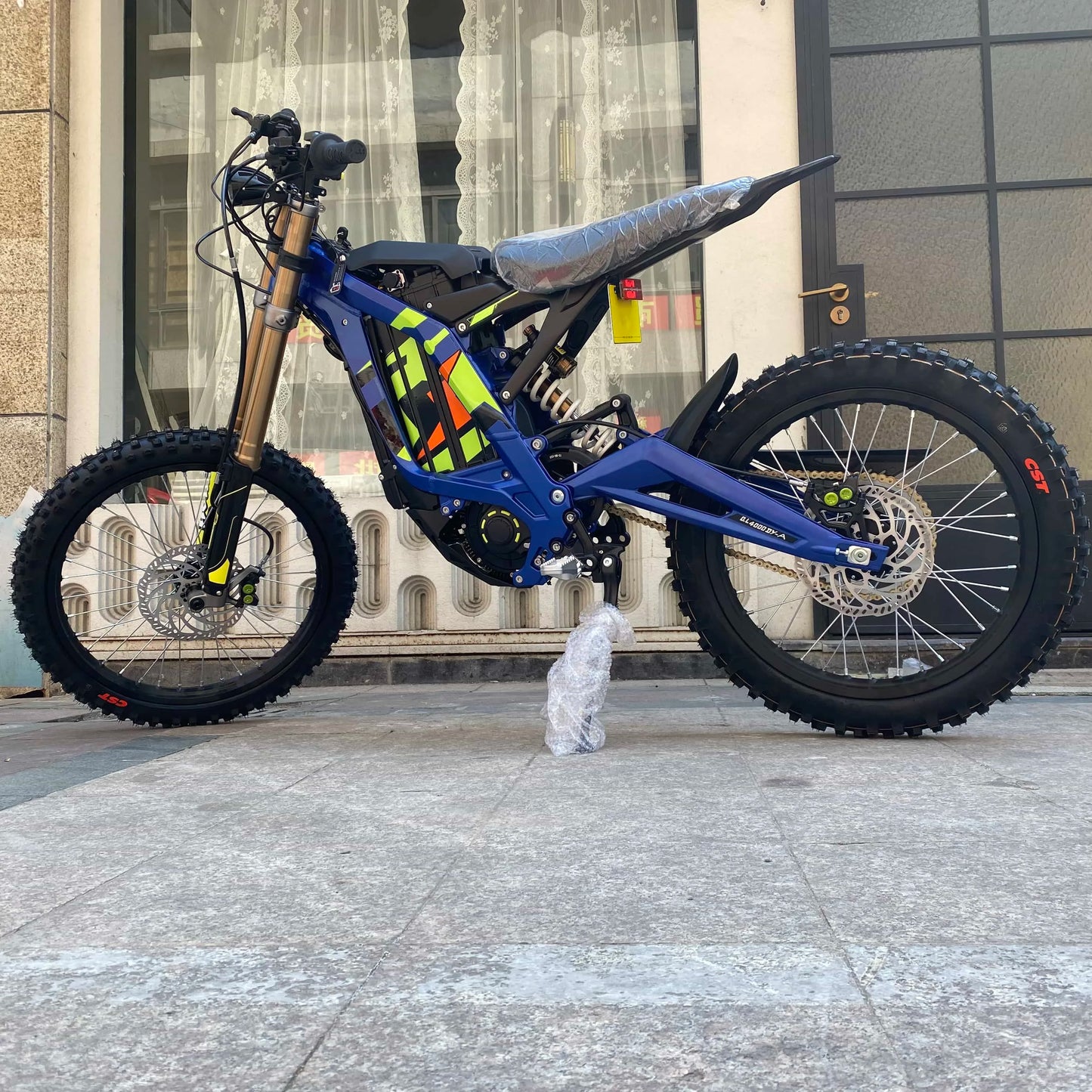 Starye Surron Light Bee X Electric Bike Rear Innovative Off-road Tire 3.00-18  60v 40ah 8000W Electric Dirt Bike LBX Upgrade