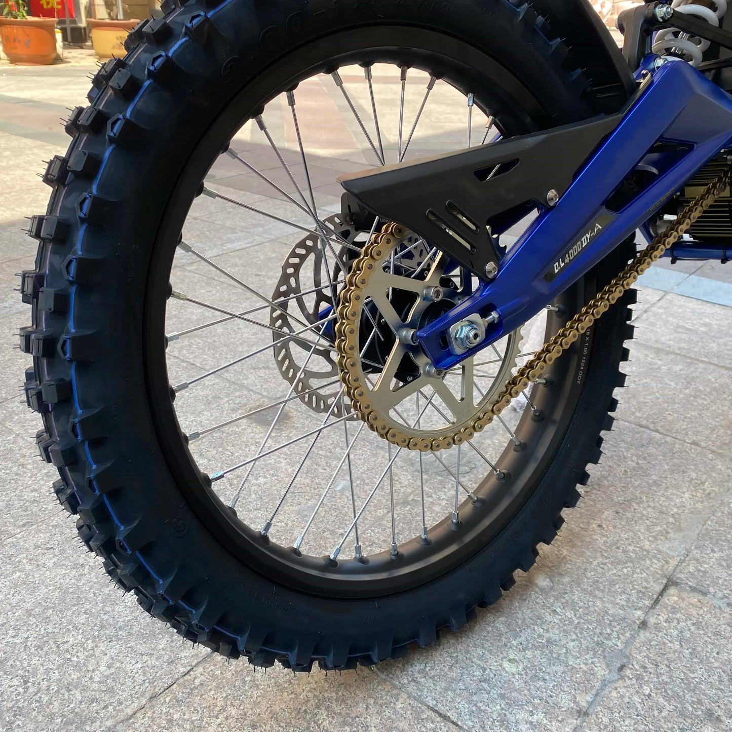 Starye Surron Light Bee X Electric Bike Rear Innovative Off-road Tire 3.00-18  60v 40ah 8000W Electric Dirt Bike LBX Upgrade