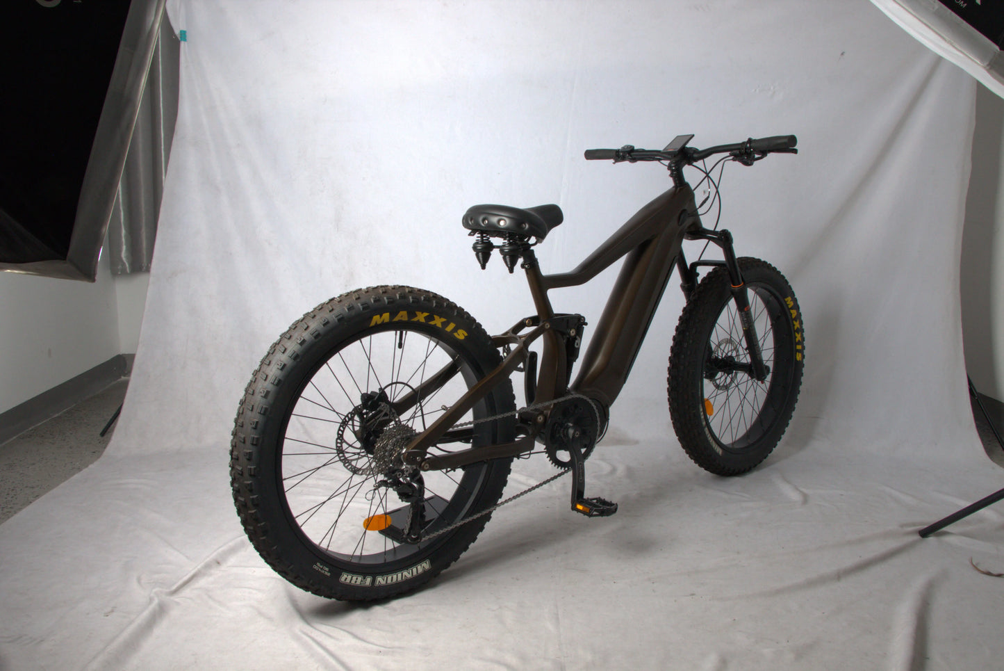 Mid Drive Electric Bike 26'' 27.5'' Mid Drive Ebik 500W 750w 1000w M600 M620 Customized Motor 9 Speed Electro Bikes